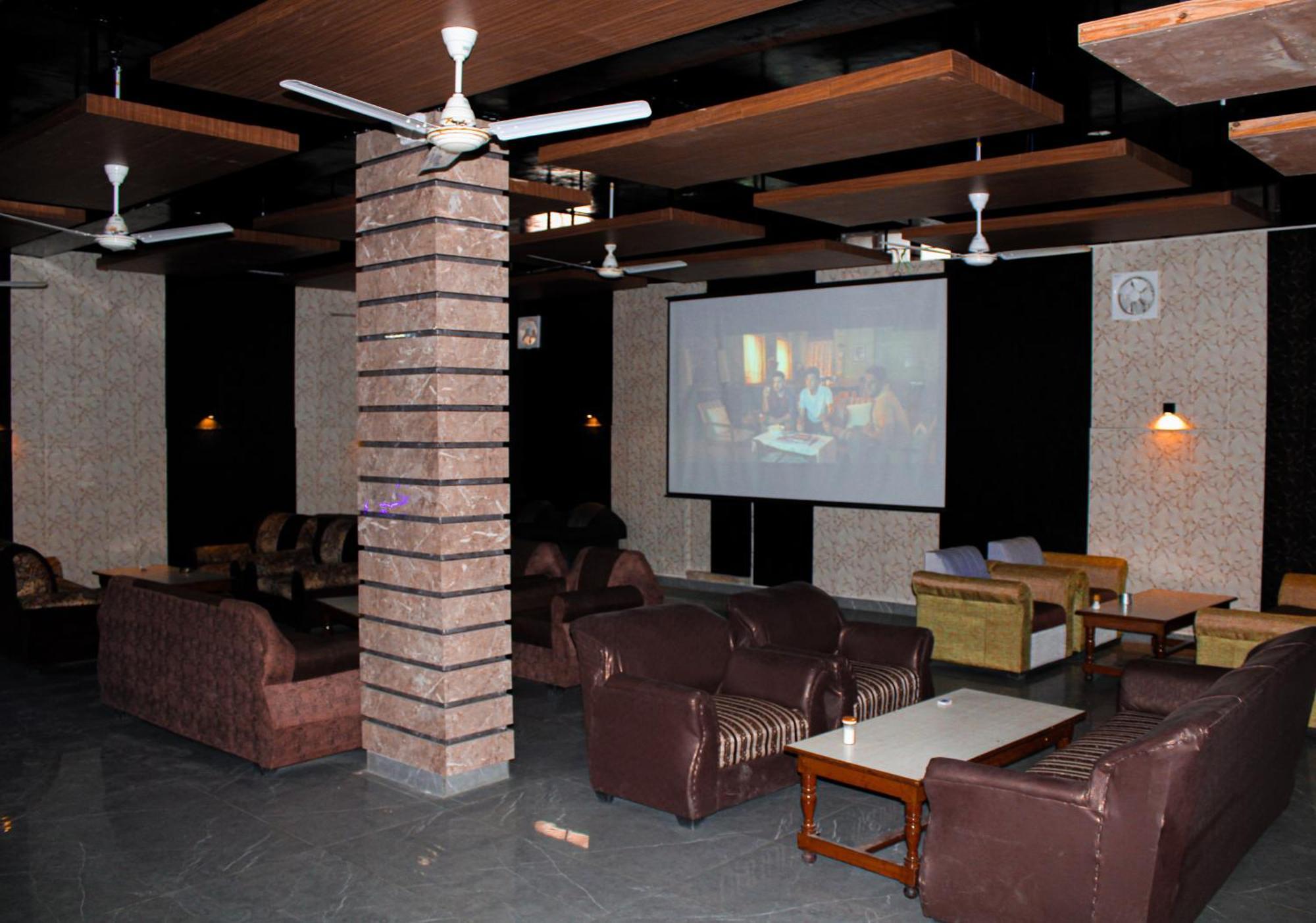 Sangam Hotel Chirawa Ngoại thất bức ảnh
