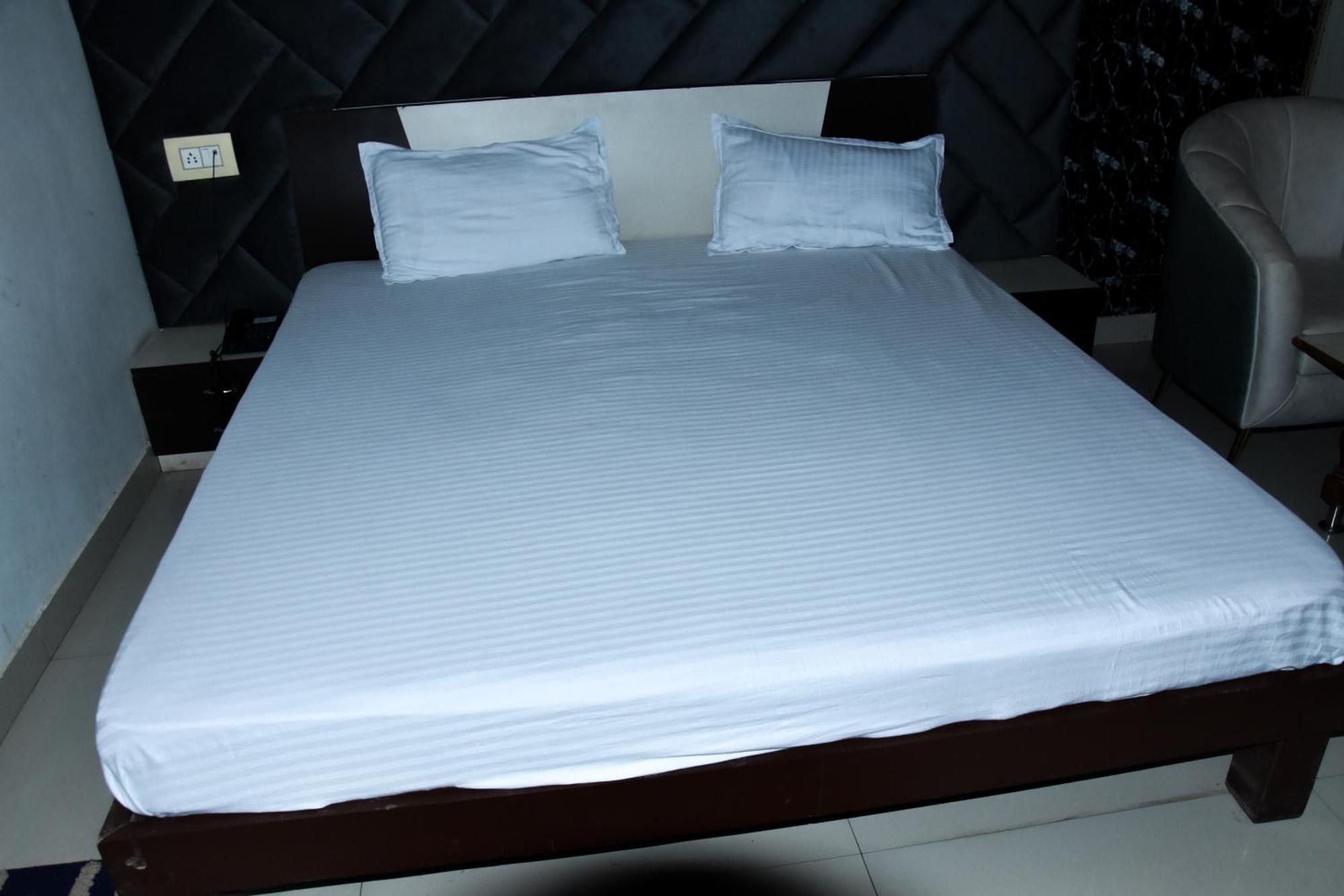 Sangam Hotel Chirawa Ngoại thất bức ảnh