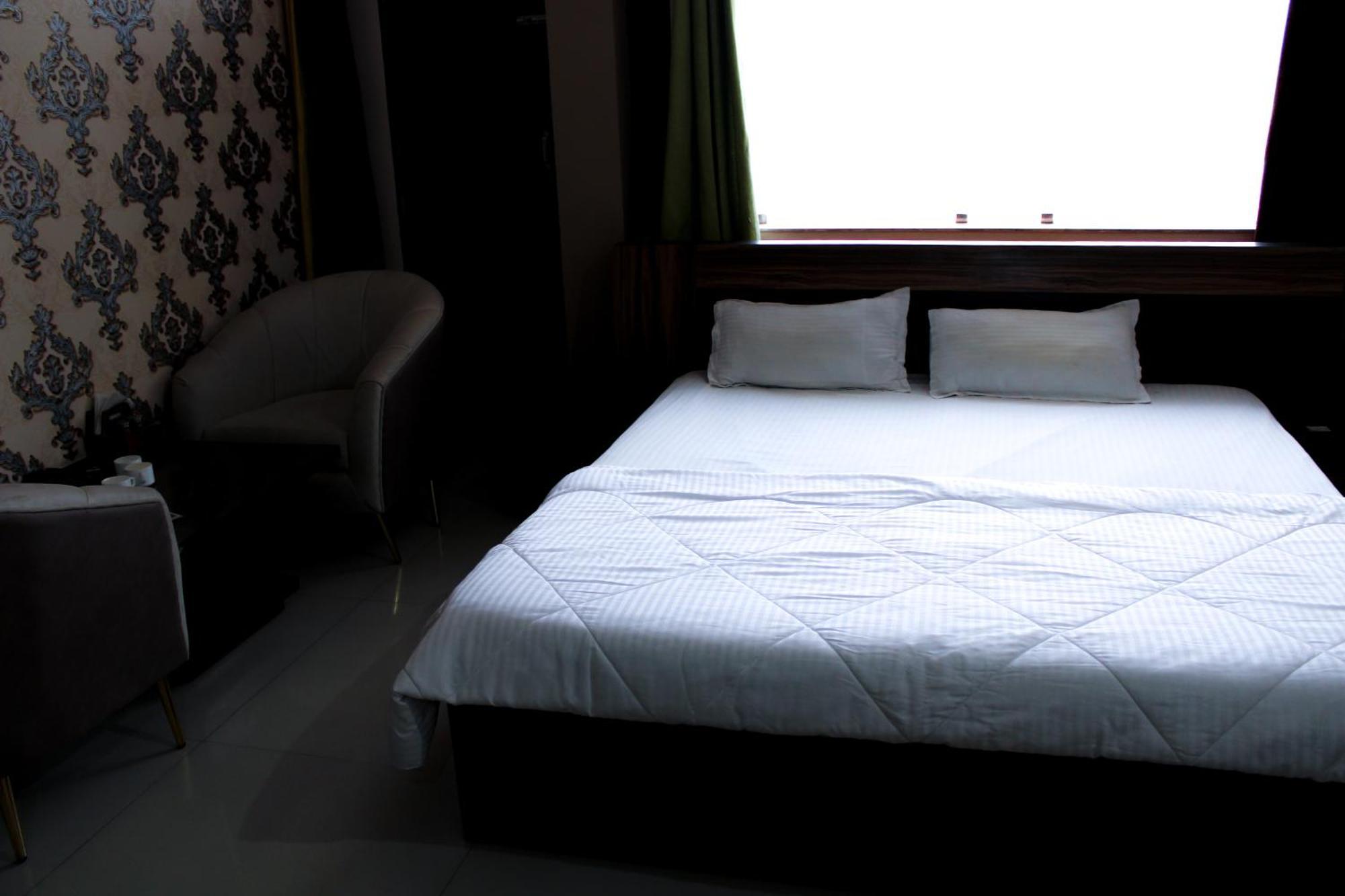 Sangam Hotel Chirawa Ngoại thất bức ảnh