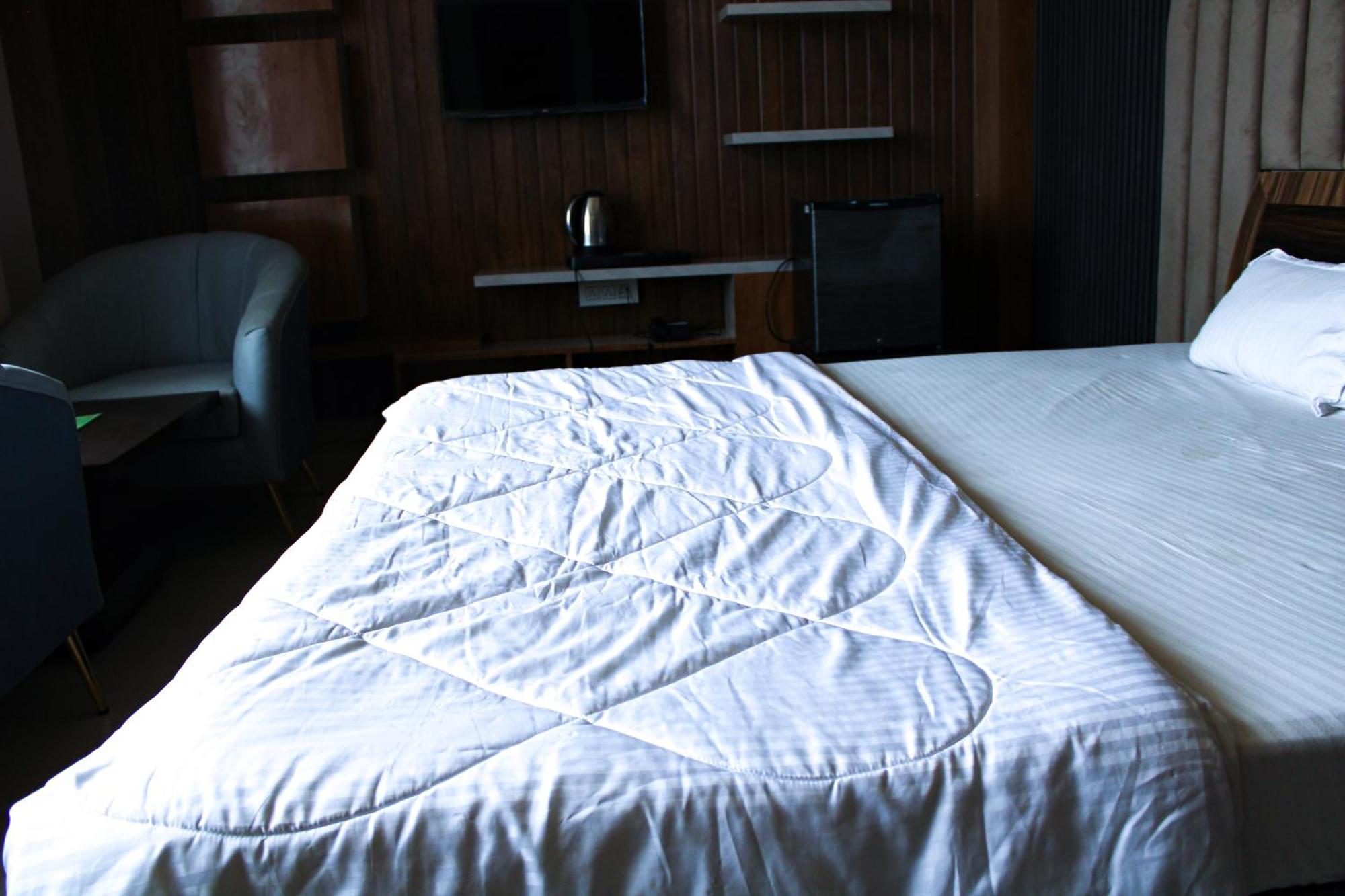 Sangam Hotel Chirawa Ngoại thất bức ảnh
