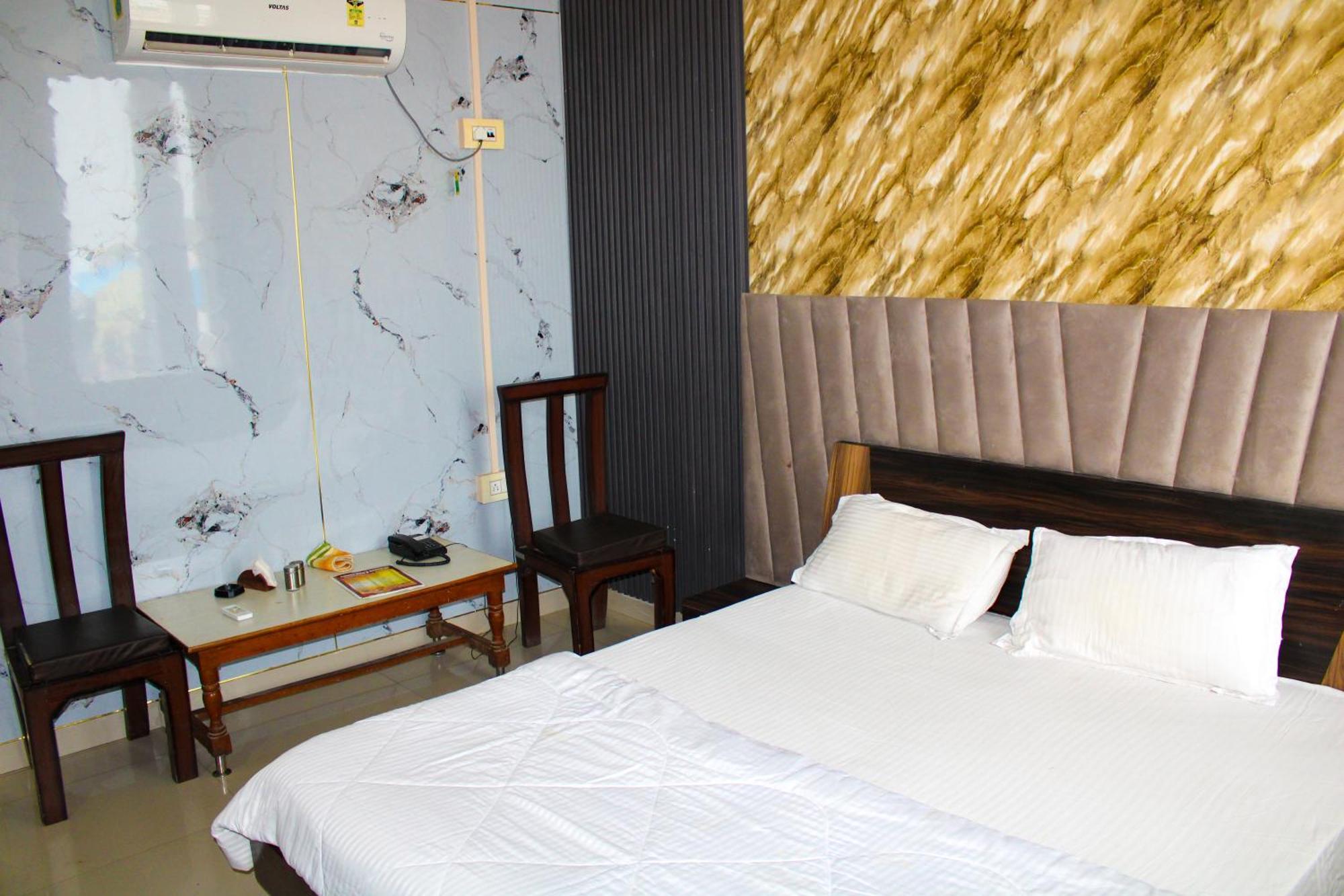 Sangam Hotel Chirawa Ngoại thất bức ảnh