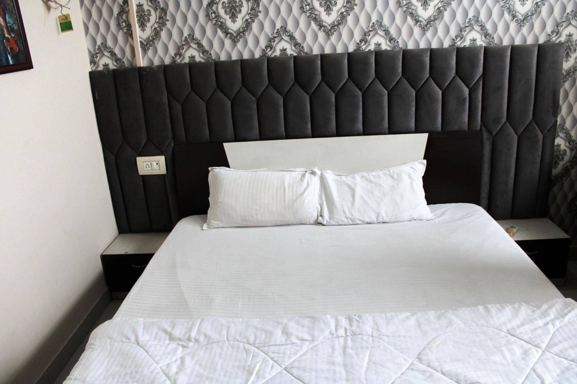 Sangam Hotel Chirawa Ngoại thất bức ảnh