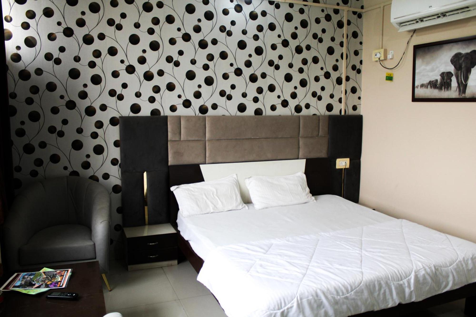 Sangam Hotel Chirawa Ngoại thất bức ảnh